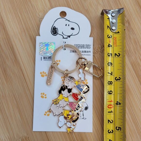 Brand New Peanuts Snoopy & Friends Keychain - Picture 6 of 8